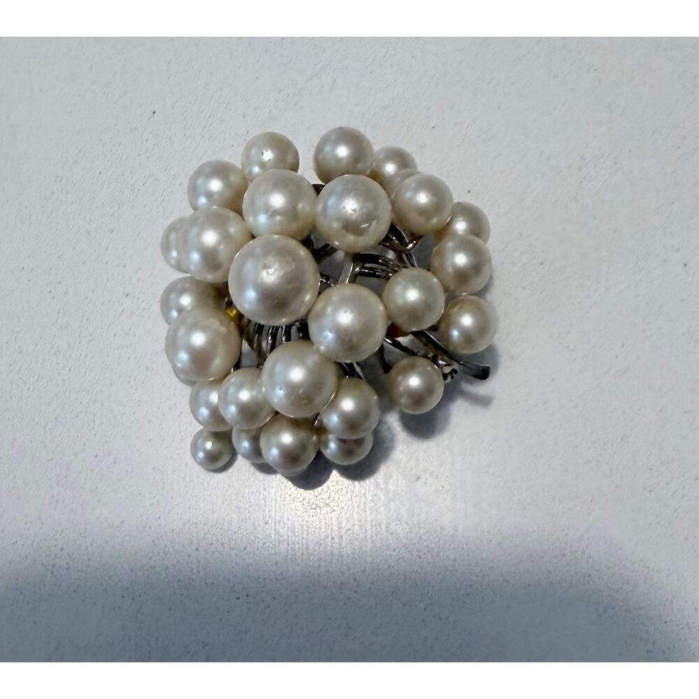 Faux Pearl Cluster Brooch Pin Cream Silver Tone Floral Costume Jewelry